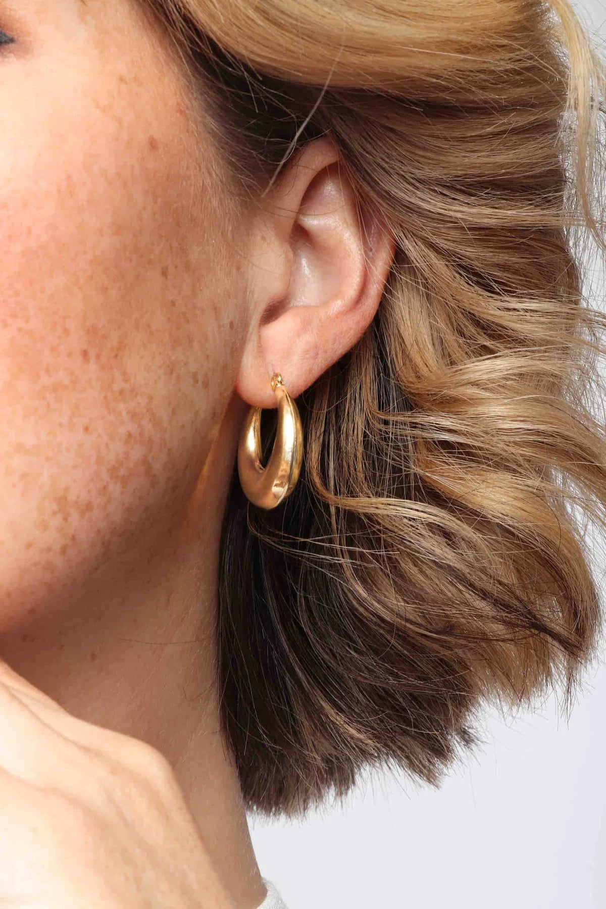 Layla Hoops- Gold