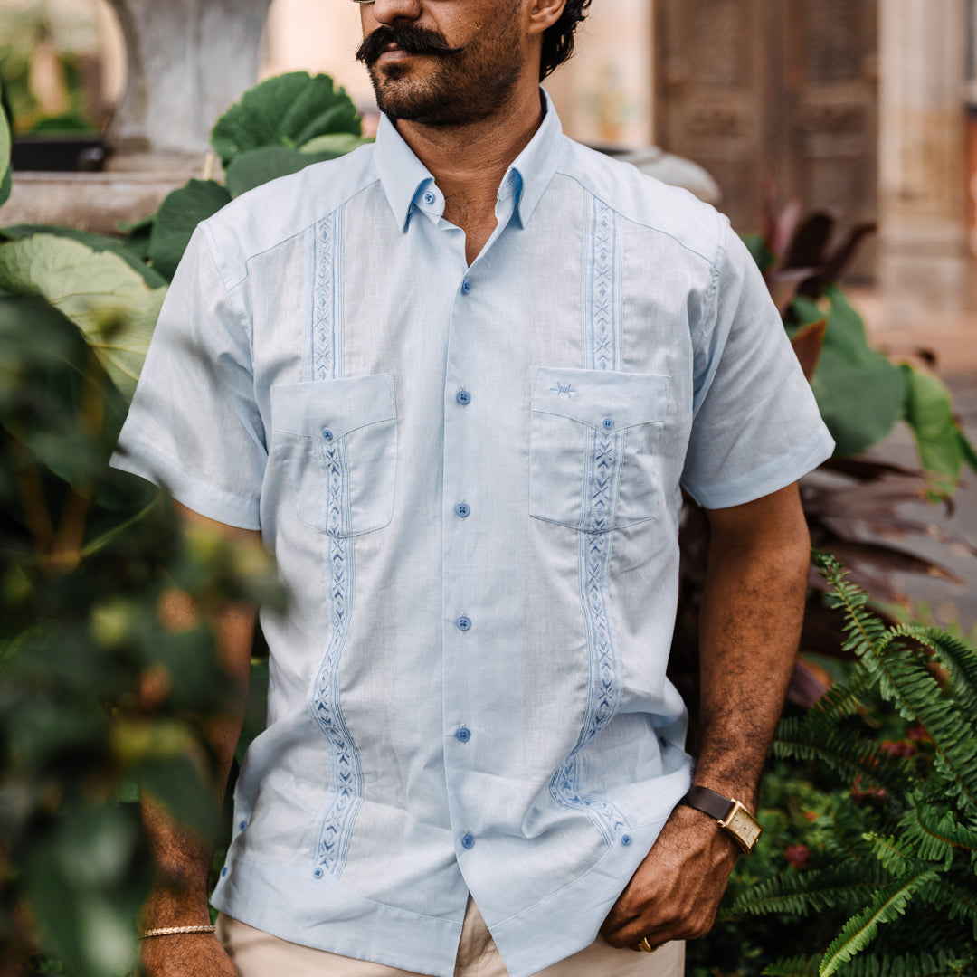 Tejas Guayabera - Benavides/Light Blue