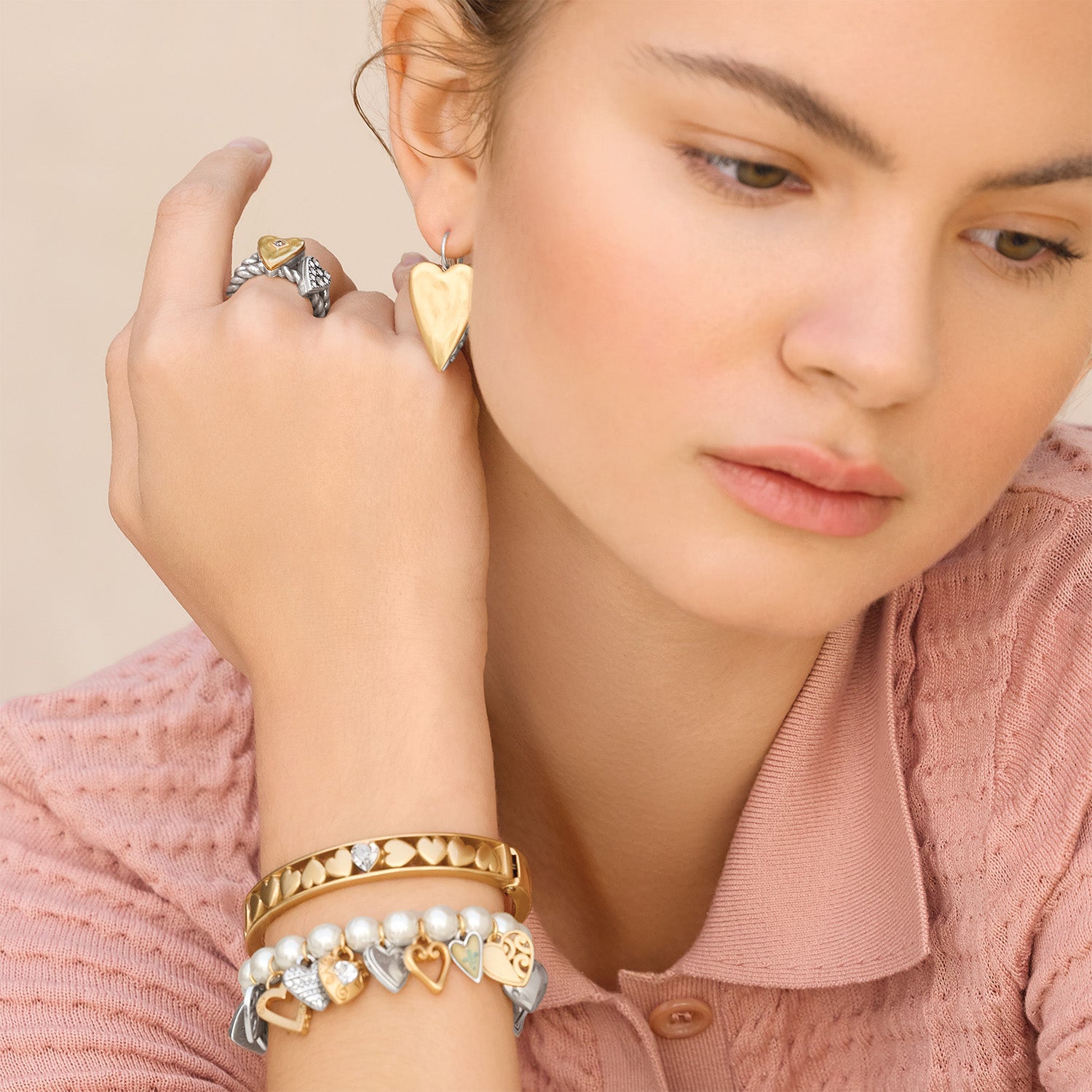 One Heart Pearl Stretch Bracelet