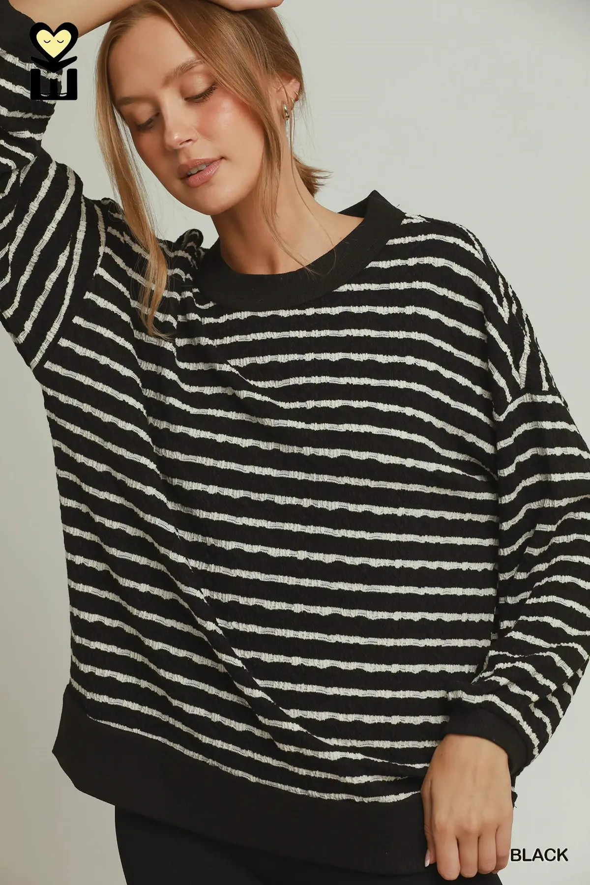 Midnight Stripe Textured Pullover đź–¤