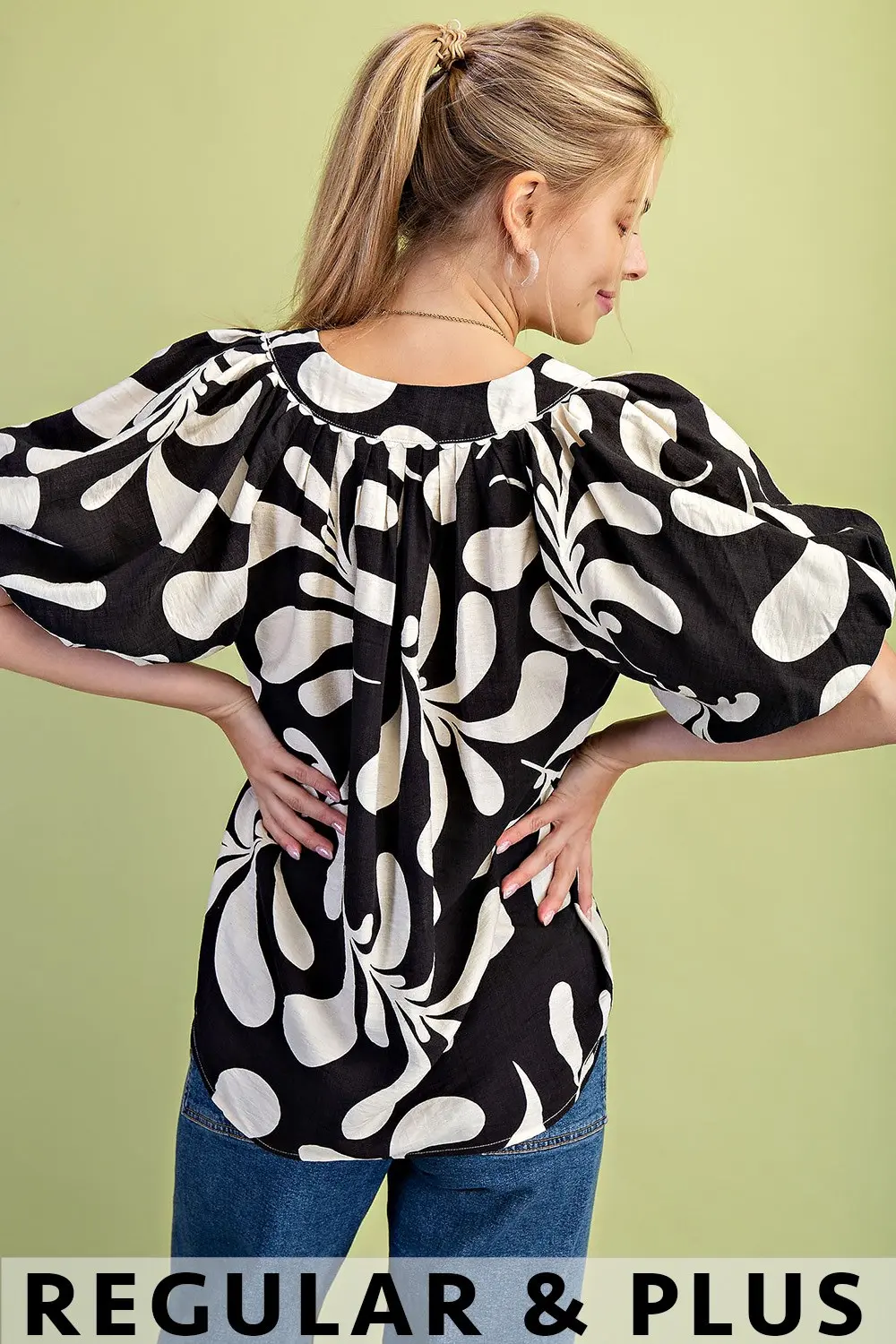 Modern Muse Black & White Printed Top