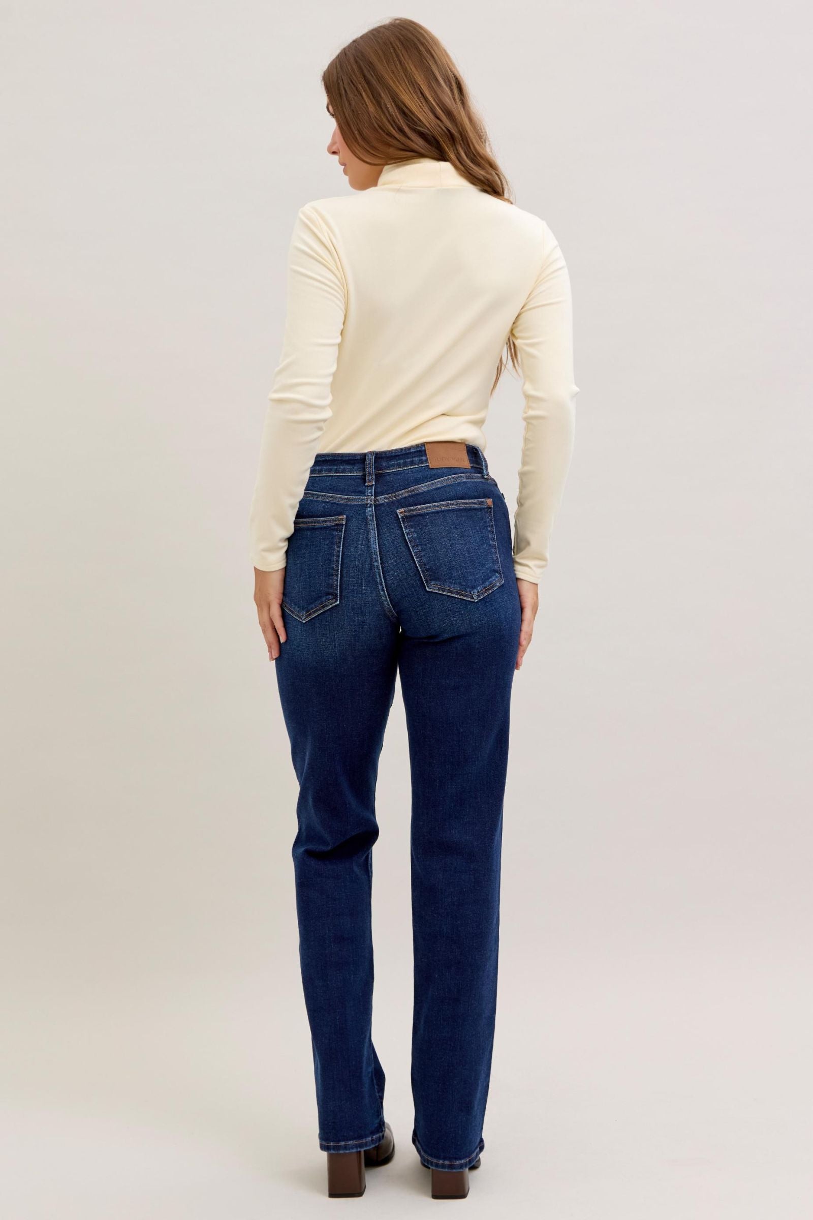 Judy Blue Mid Rise Straight Jeans 30" Inseam