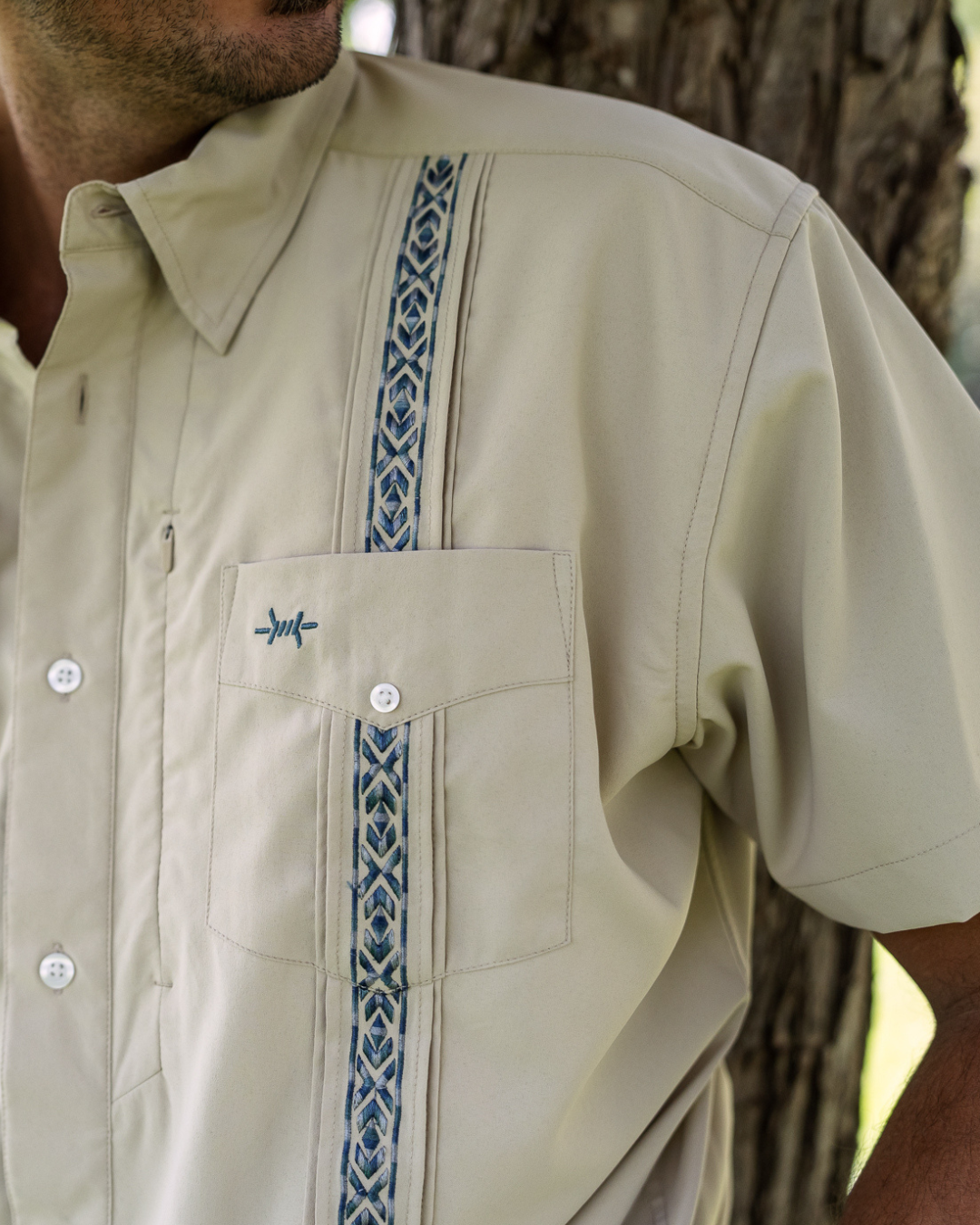 Guayabera Libre- Noche Cuero by Texas Standard